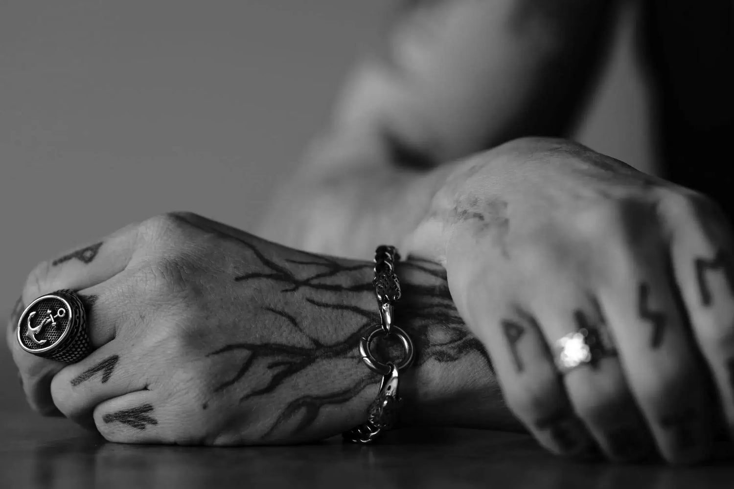 Armbänder